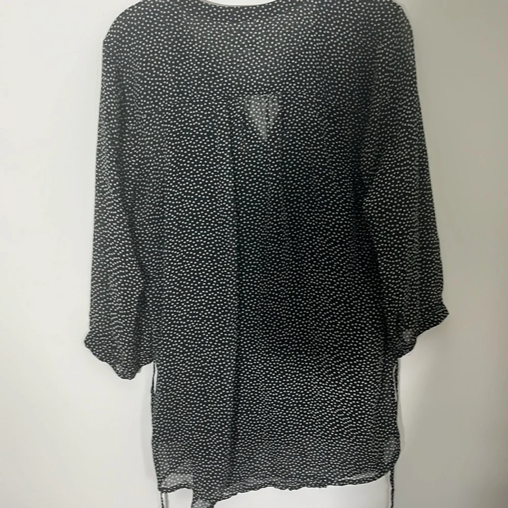 Motherhood Black and White Dotted Blouse - Picture 5 of 6